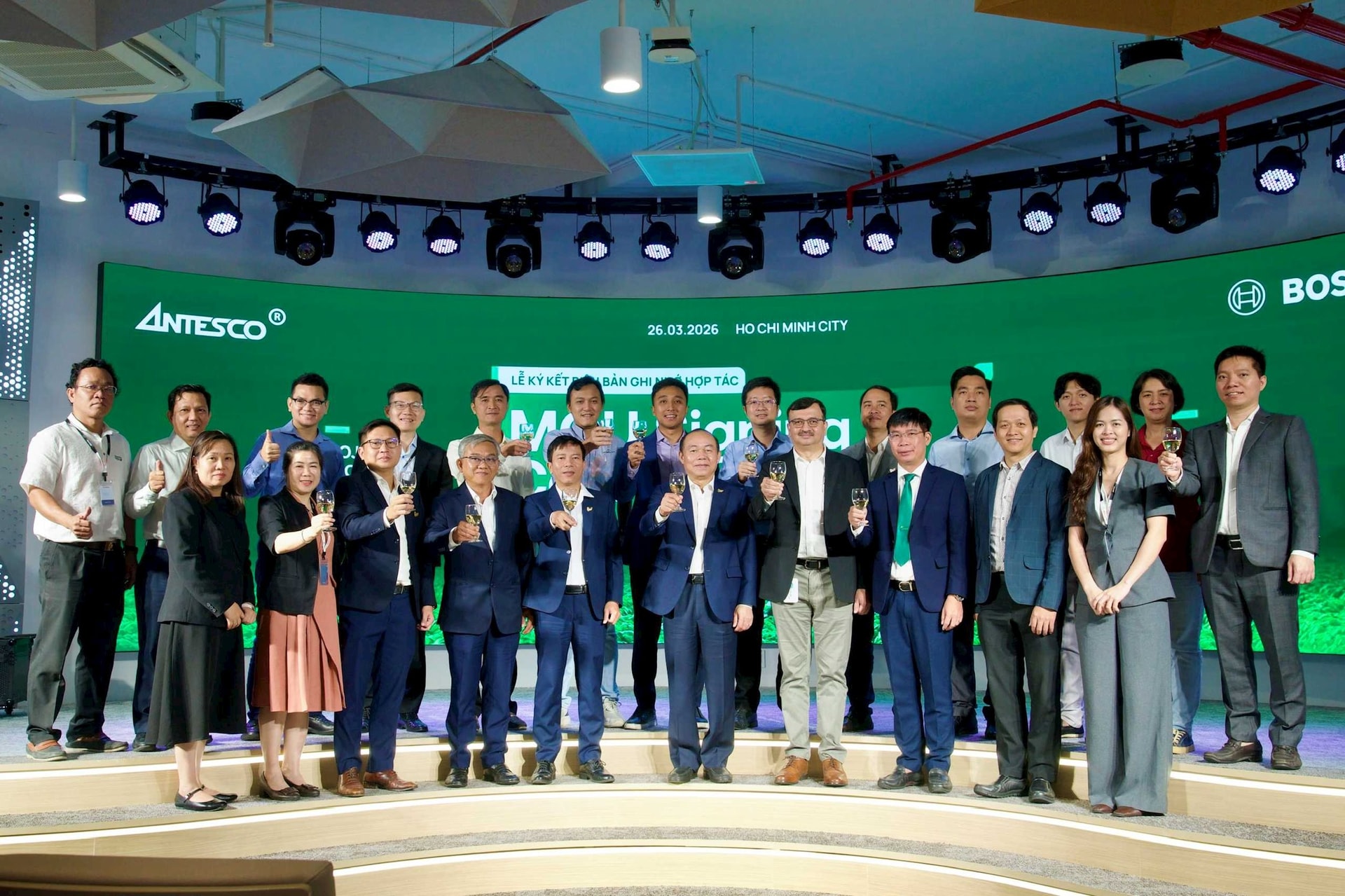 'Ông lớn' nông sản phía Nam và tập đoàn Đức bắt tay số hóa toàn diện, đưa rau quả Việt Nam lên bàn ăn Âu Mỹ- Ảnh 1.