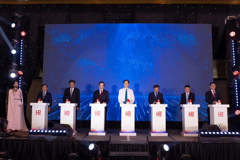 EVN ký hợp đồng mua bán điện cho dự án Nhà máy điện LNG Hiệp Phước- Ảnh 2.