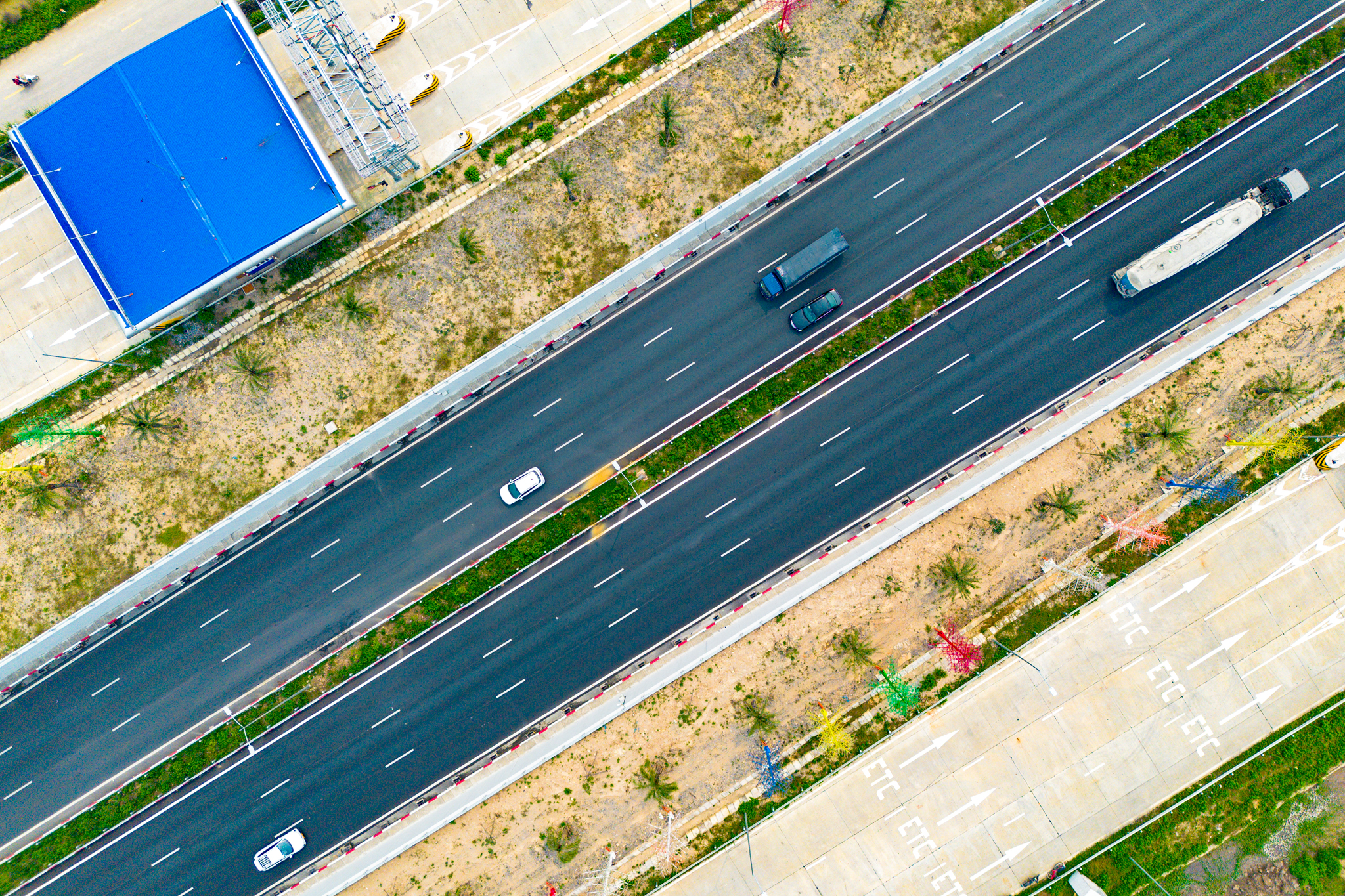 Toàn cảnh nút giao có tốc độ cao nhất Việt Nam: 1.400 tỷ vốn mồi khơi thông đại dự án 35.000 tỷ của Sun Group - Ảnh 3.