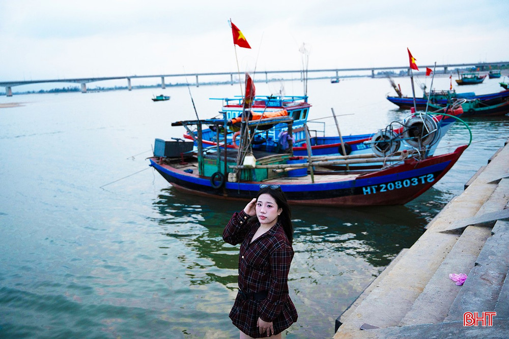 Cảng cá gần 300 tỷ thành điểm du lịch, chủ tịch tỉnh phải đăng lên Facebook - Ảnh 13.