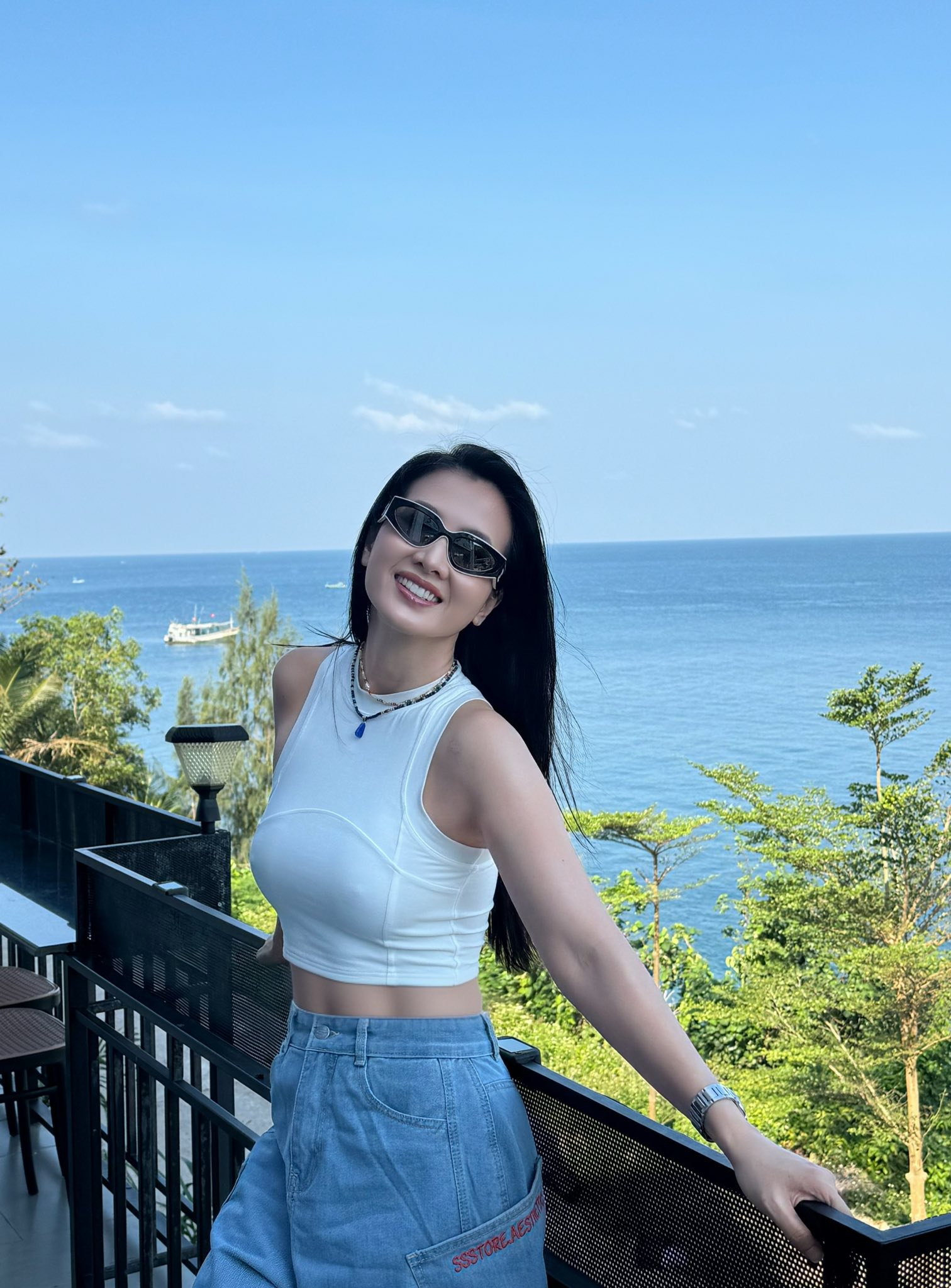 Nữ nghệ sĩ là mẹ đơn thân, U45 vẫn đẹp rực rỡ, có bạn trai yêu mến nhưng không cưới- Ảnh 7.