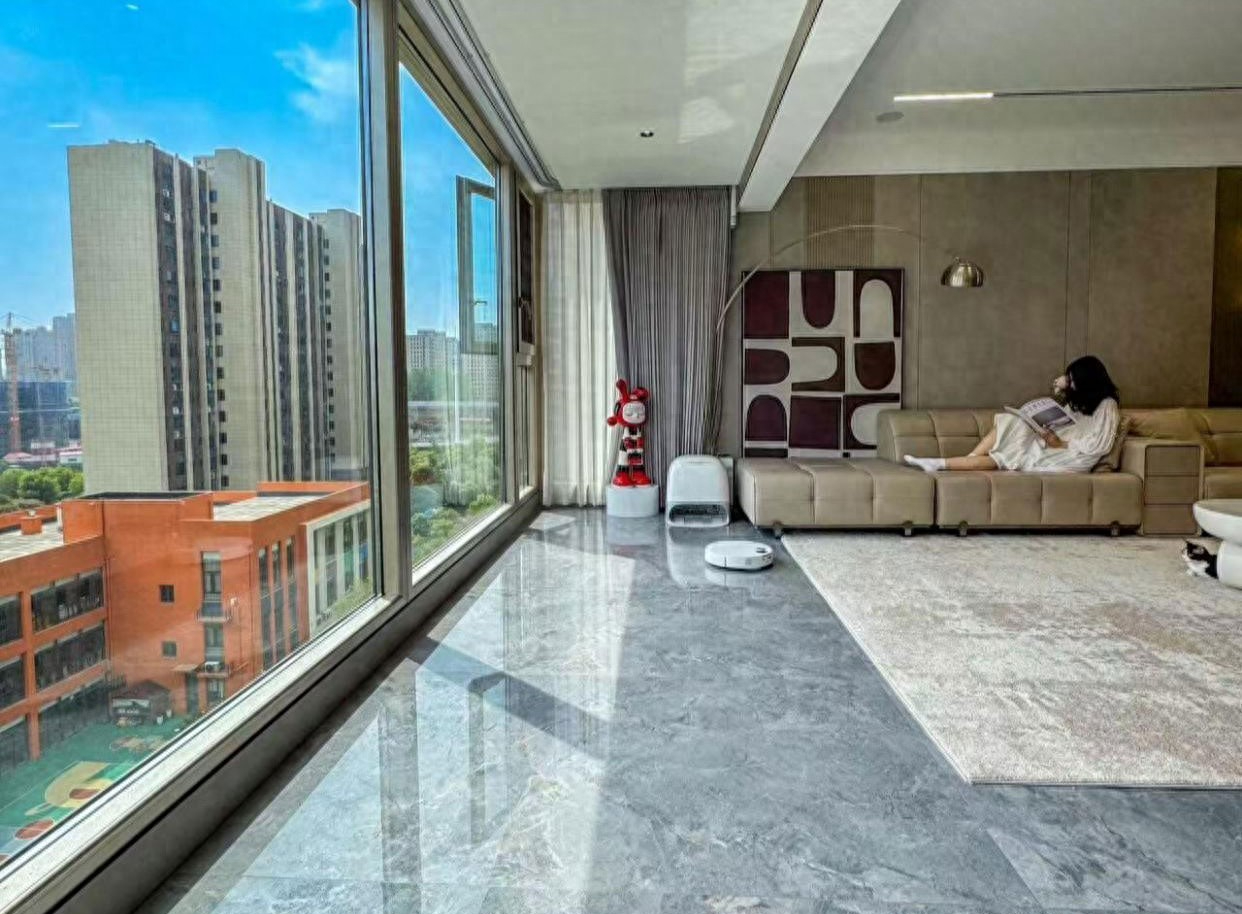 Tôi rời căn hộ 200m² ai cũng khen để về nhà cũ: 6 tháng sau mới hiểu thế nào là sống dễ thở - Ảnh 1.