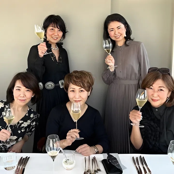 Lương hưu 25 triệu/tháng, tôi rút ra bài học đắt giá: Dù giàu hay nhàn đến đâu cũng không nên tùy tiện mời người ngoài đến nhà ăn cơm - Ảnh 1.