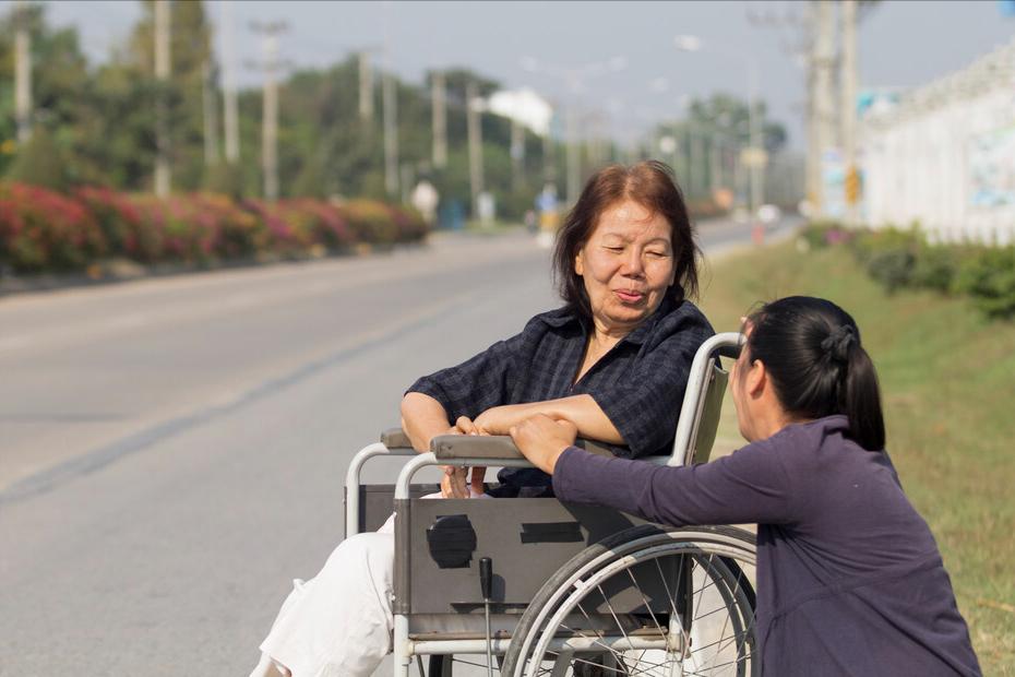 72 tuổi, có 3 căn nhà nhưng vẫn suýt không có tiền chữa bệnh: Bài học tài chính khiến nhiều người trung niên giật mình - Ảnh 2.