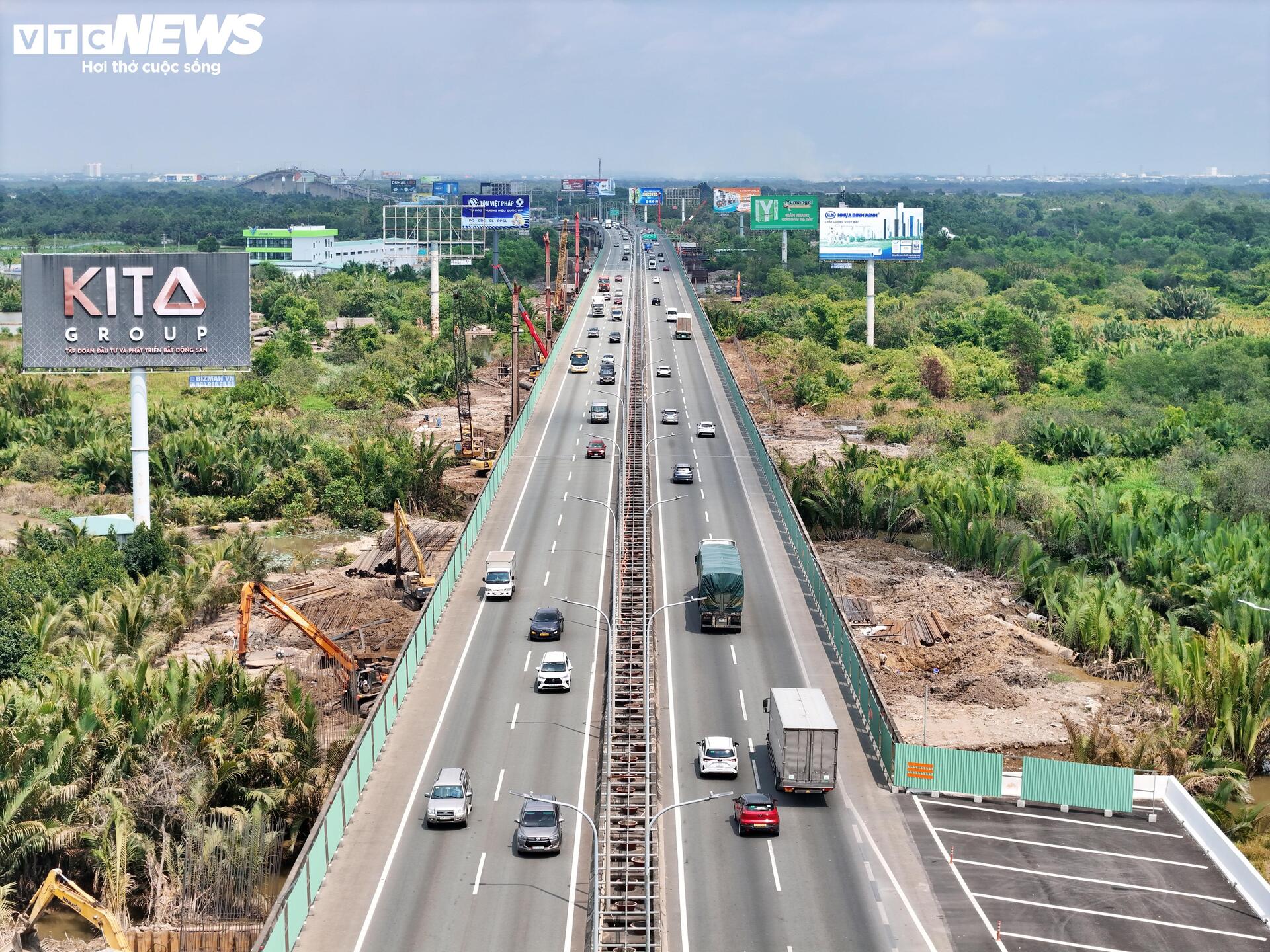 Cận cảnh cao tốc TP.HCM - Long Thành sau hơn nửa năm thi công mở rộng- Ảnh 11.