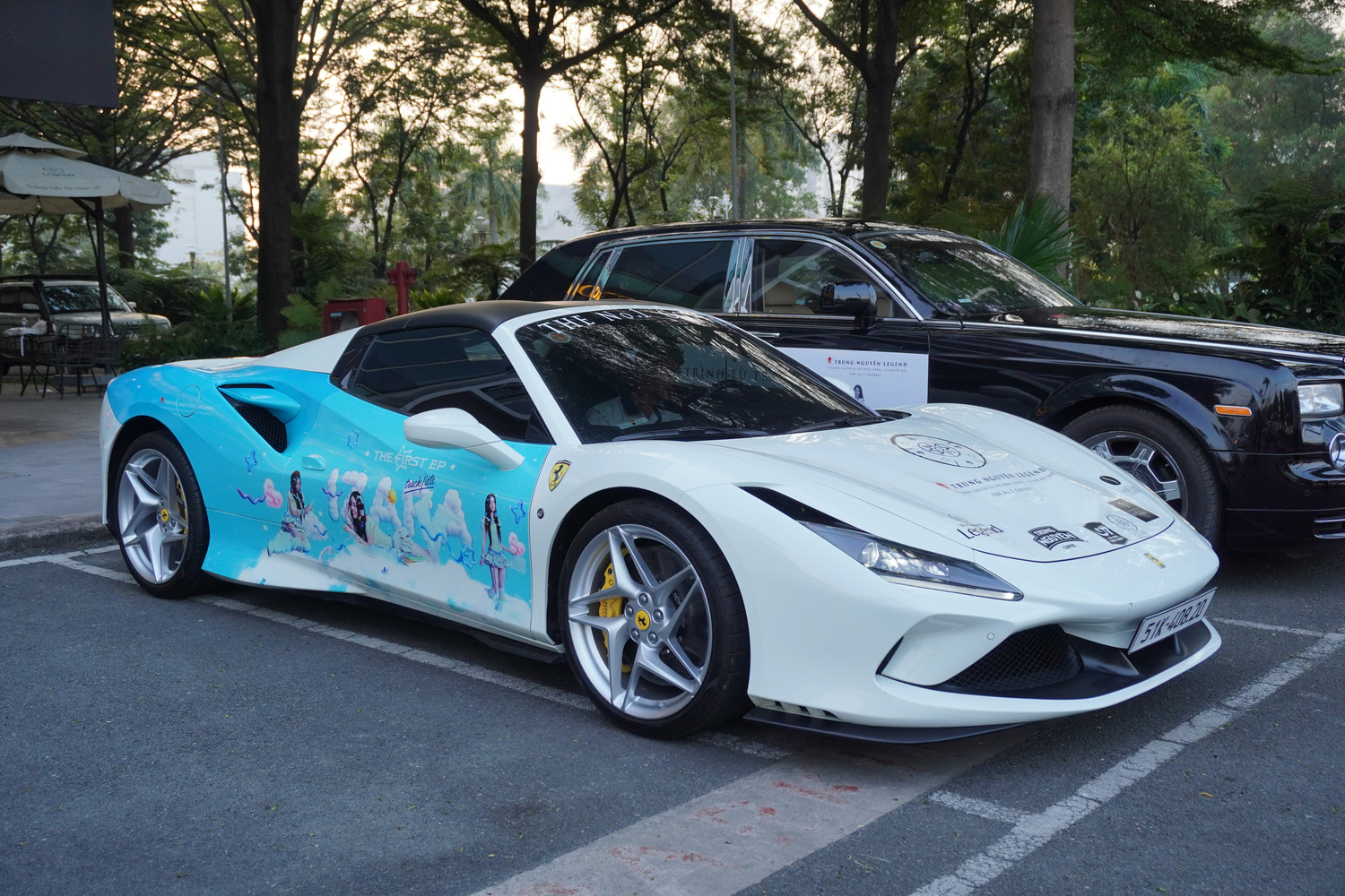 Dàn xe của ông Đặng Lê Nguyên Vũ rời trung tâm TP.HCM, bắt đầu hành trình xuyên Việt hàng nghìn km- Ảnh 14.