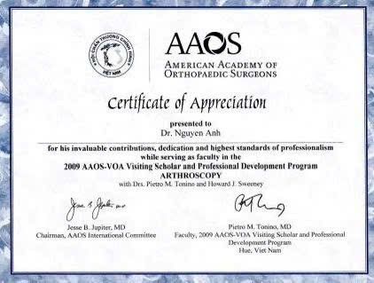 Bác sĩ chuyên ngành y học thể thao hơn 30 năm kinh nghiệm: U60 ngỡ ngoài 30, xứng danh 