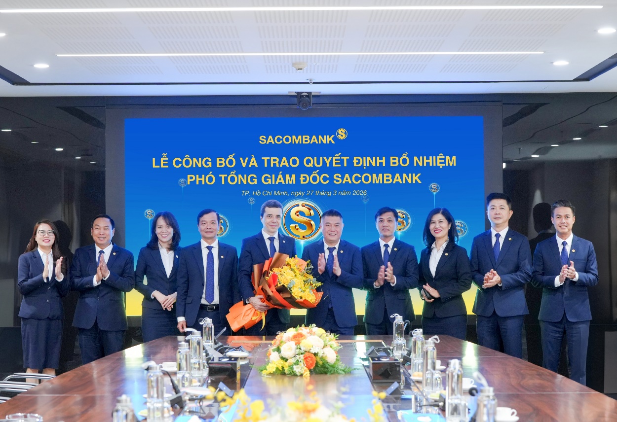 SACOMBANK BỔ NHIỆM ÔNG LOIC FAUSSIER LÀM PHÓ TỔNG GIÁM ĐỐC, TĂNG CƯỜNG NĂNG LỰC QUẢN TRỊ RỦI RO - Ảnh 2.