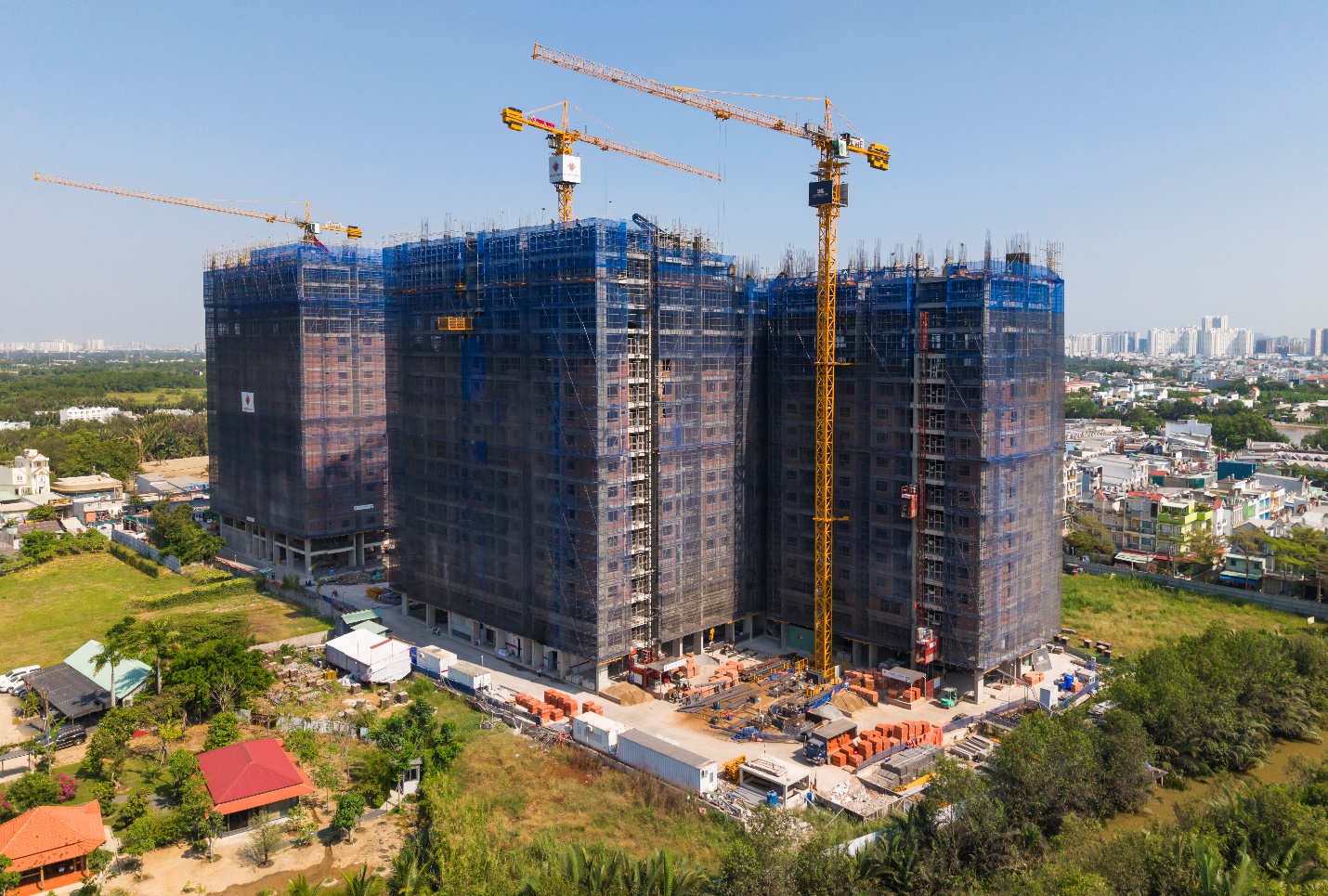 Căn hộ resort khu Nam ghi điểm nhờ tiến độ và pháp lý vững vàng - Ảnh 2. Căn hộ resort khu Nam ghi điểm nhờ tiến độ và pháp lý vững vàng - Ảnh 2.