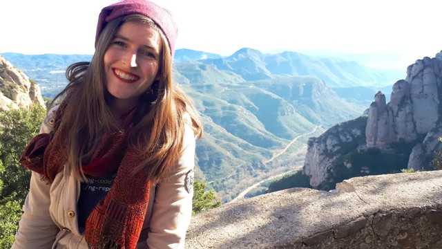 Đi du lịch ở ghép cùng 15 người cho “đỡ tiền khách sạn”: Cô gái 26 tuổi chia sẻ 5 cách tiết kiệm khiến tất cả “chào thua”- Ảnh 1.