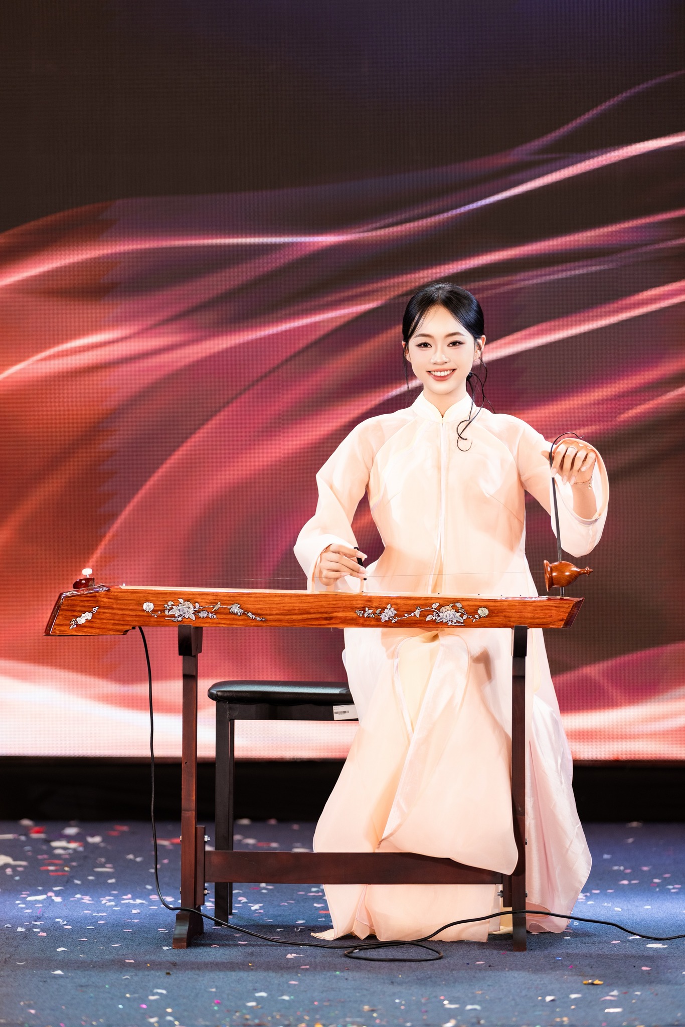 Phạm Thùy Dung, ứng viên nặng ký Miss World Vietnam 2025  - Ảnh 2.