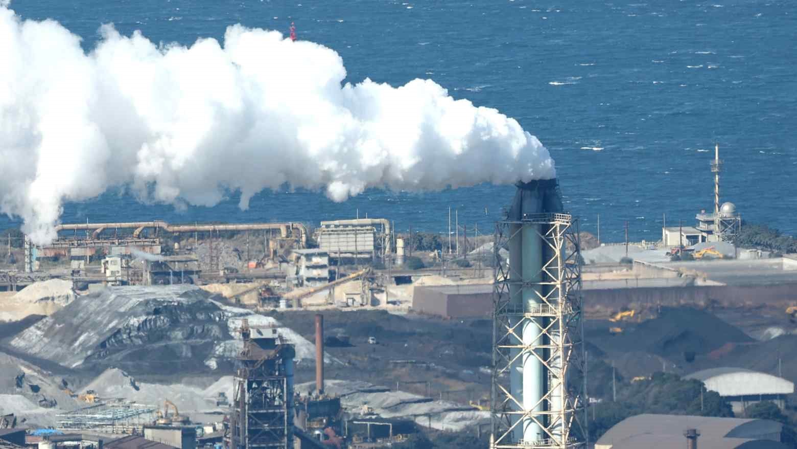 Eo biển Hormuz gián đoạn: Nền kinh tế 4.000 tỷ USD sắp thay thế LNG bằng ... than - Ảnh 1.