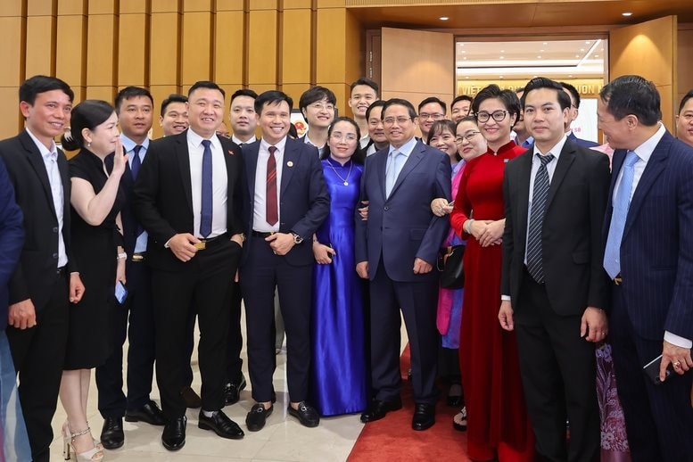 FPT, Petrovietnam, Vingroup, Viettel “xuất ngoại” rực rỡ, ông Tào Đức Thắng kiến nghị gì với Thủ tướng?- Ảnh 2.