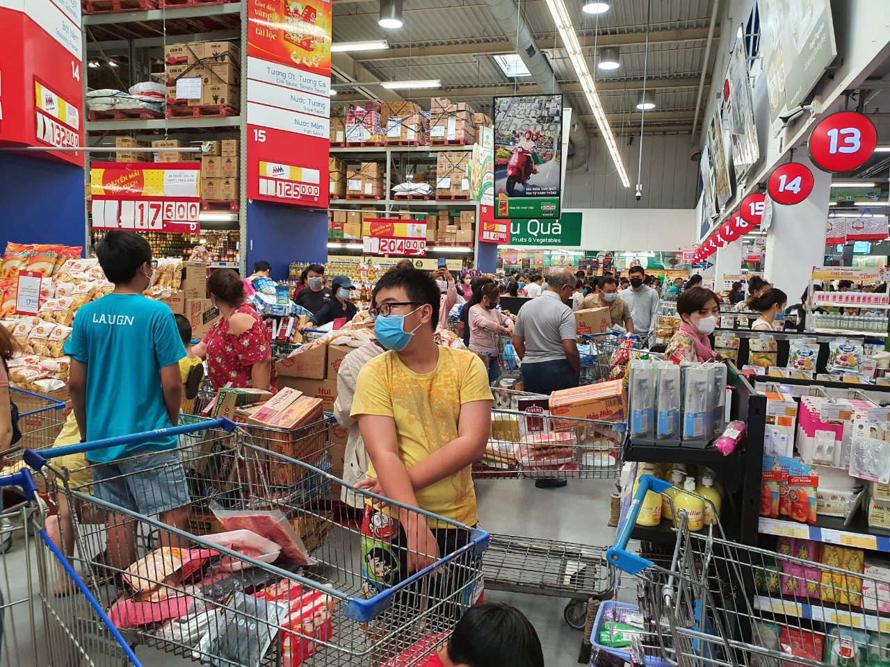 Tác động từ xung đột Trung Đông, chi phí lãi vay tăng cũng bào mòn lợi nhuận doanh nghiệp- Ảnh 2. Tác động từ xung đột Trung Đông, chi phí lãi vay tăng cũng bào mòn lợi nhuận doanh nghiệp- Ảnh 2.