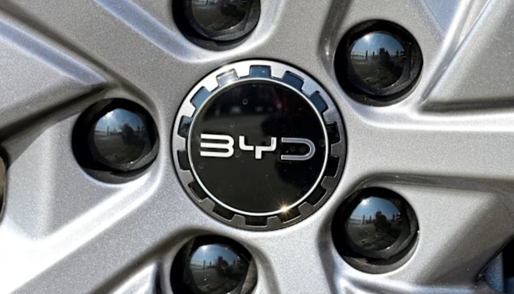 Một hãng xe điện vừa báo lỗ lần đầu tiên sau 4 năm, Chủ tịch cảnh báo thị trường đã 'nóng' đến điểm cực hạn- Ảnh 2.