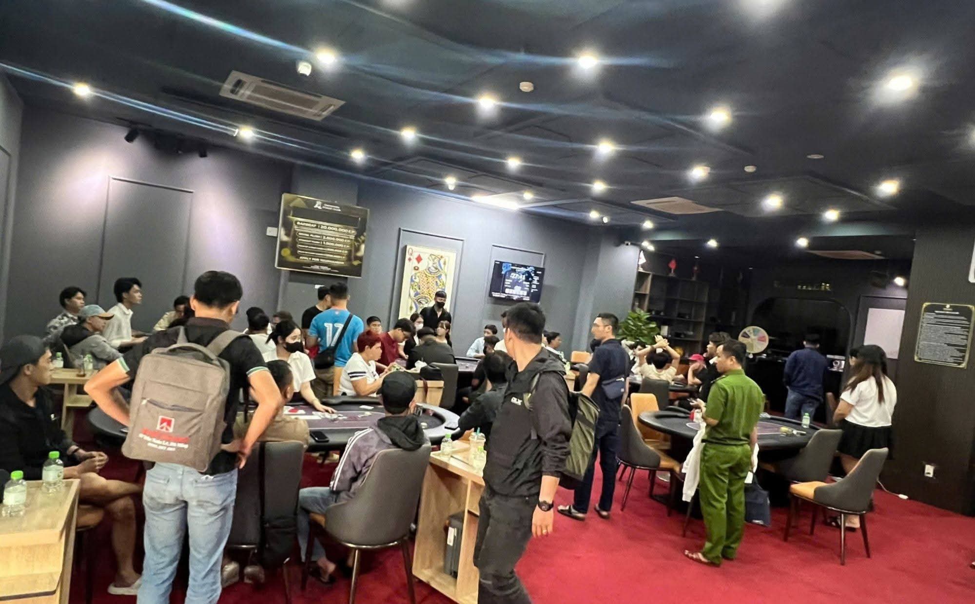 Lộ danh tính chủ CLB Poker tổ chức đánh bạc trá hình tại Đà Nẵng - Ảnh 1. Lộ danh tính chủ CLB Poker tổ chức đánh bạc trá hình tại Đà Nẵng - Ảnh 1.