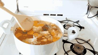 Ăn táo như thế này, hiệu quả sẽ tăng gấp 10 lần, sau nửa tháng, cơ thể sẽ lặng lẽ trải qua hai thay đổi lớn!- Ảnh 1.