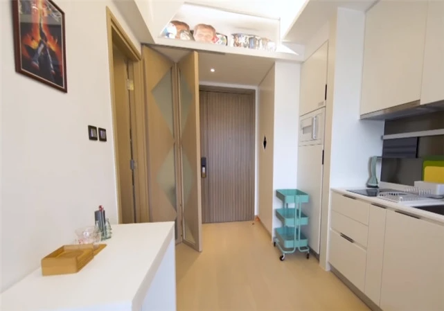 Cặp đôi sống trong căn hộ 32m² ở HongKong: Vắt óc nghĩ cách bài trí, không dám lãng phí 1 centimet nào- Ảnh 3.