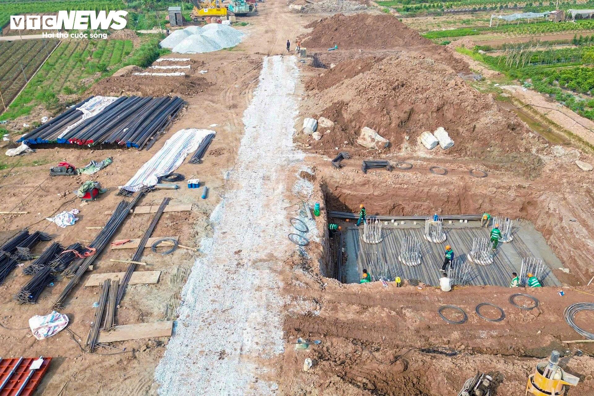 Cầu 4.900 tỷ vượt sông Hồng nối Hà Nội - Hưng Yên đang được thi công ra sao?- Ảnh 8.