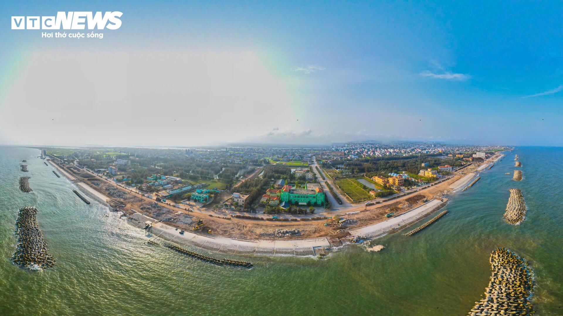 Cận cảnh hai bãi biển đang 'lột xác' thành thiên đường du lịch tại Ninh Bình- Ảnh 1.