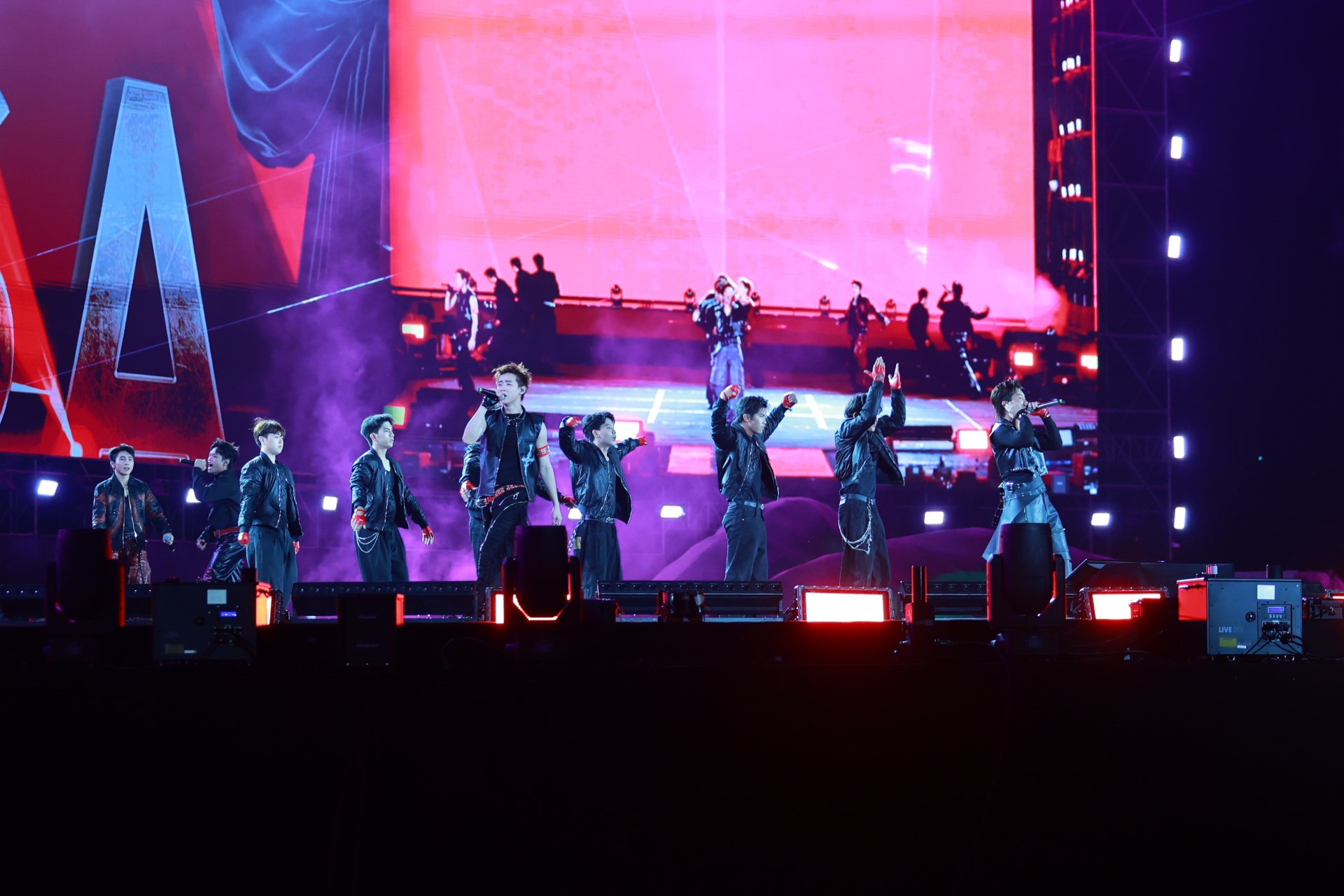 Dàn Anh Trai, Em Xinh khuấy đảo tại khai mạc Năm Du lịch Quốc gia - Gia Lai 2026: Đưa âm nhạc trở thành một phần trải nghiệm du lịch- Ảnh 1.