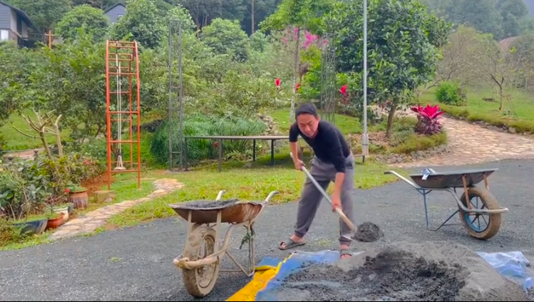 Cuộc sống của "ông hoàng nhạc đỏ" tuổi 60 tại Thạch Thất sau khi ly hôn, để lại nhà cho vợ con- Ảnh 1.