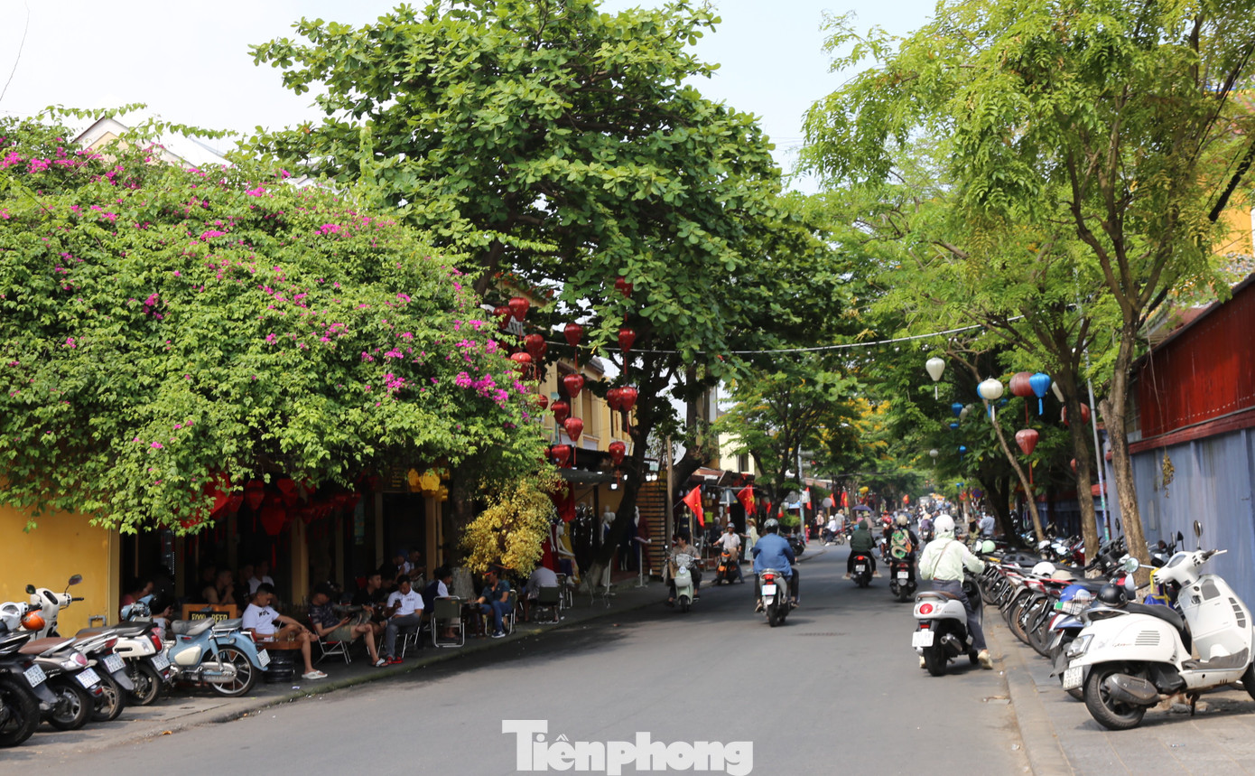 Diện mạo 'lạ' của phố cổ Hội An trước giờ G ‘siết’ vỉa hè- Ảnh 25.
