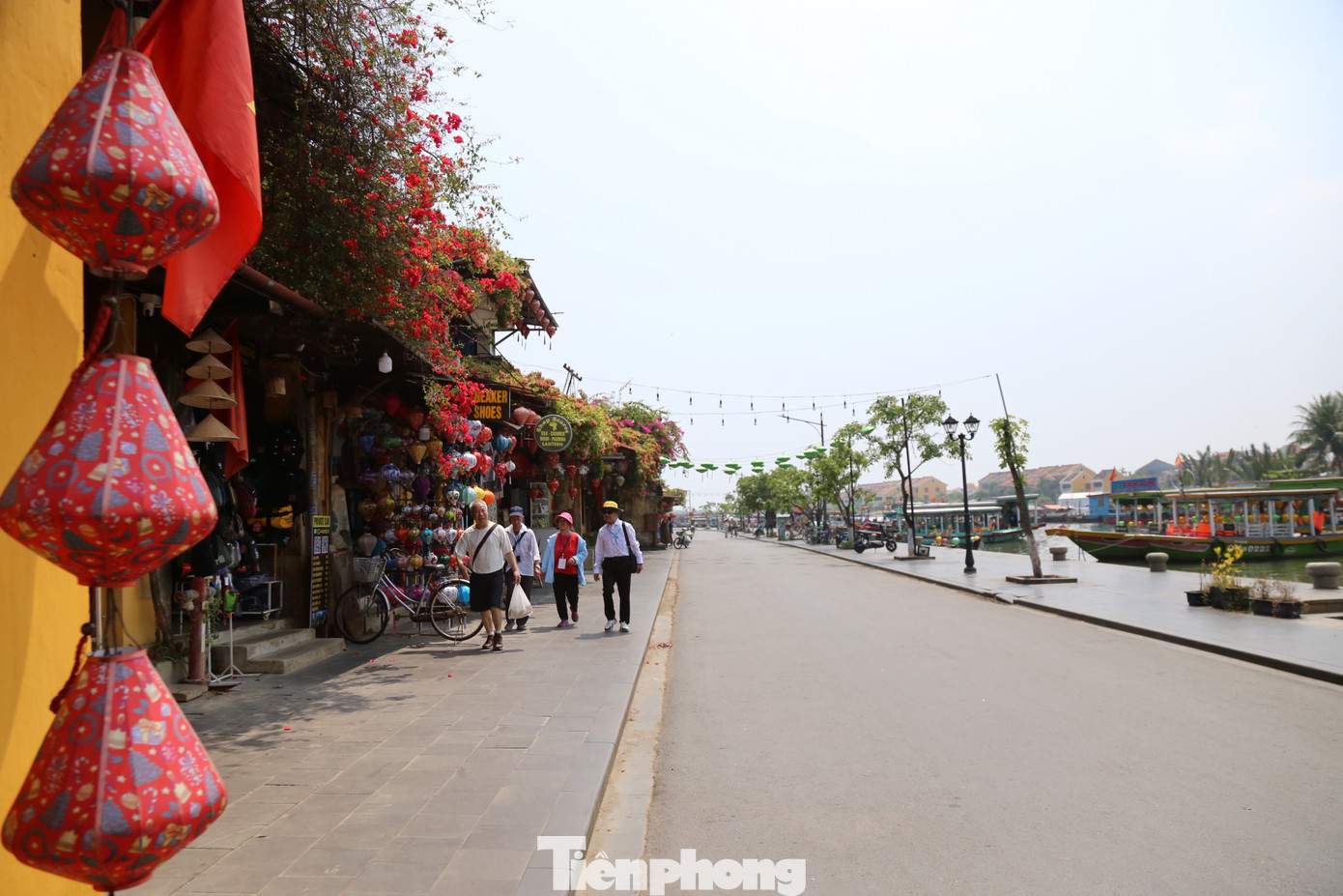Diện mạo 'lạ' của phố cổ Hội An trước giờ G ‘siết’ vỉa hè- Ảnh 11.