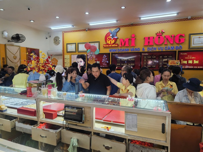 Giá vàng hôm nay 29-3: Đồng loạt dự báo tăng- Ảnh 1.