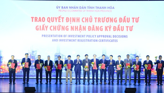 Thanh Hóa trao quyết định đầu tư, biên bản ghi nhớ cho 42 dự án trị giá gần 4 tỉ USD - Ảnh 2.