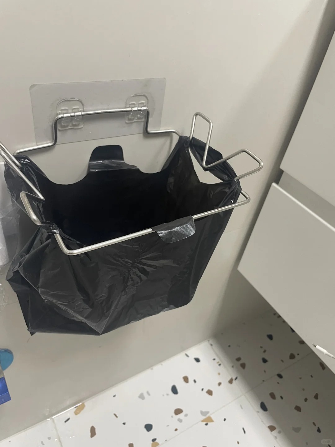 Trọn bộ 29 mẹo “rẻ mà chất”: Mẹ tôi còn gật gù khen - không tốn tiền nhưng xử lý được loạt rắc rối trong nhà- Ảnh 9.