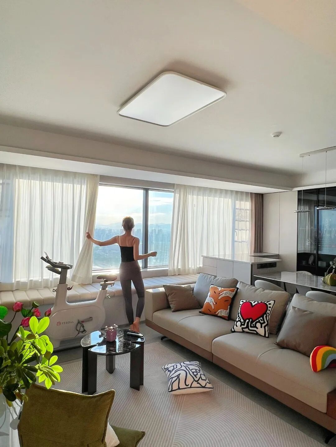 Tôi từng mê “phòng khách rộng” khi mua nhà - đến lúc dọn vào ở mới nhận ra 6 rắc rối không ai nói trước- Ảnh 5.