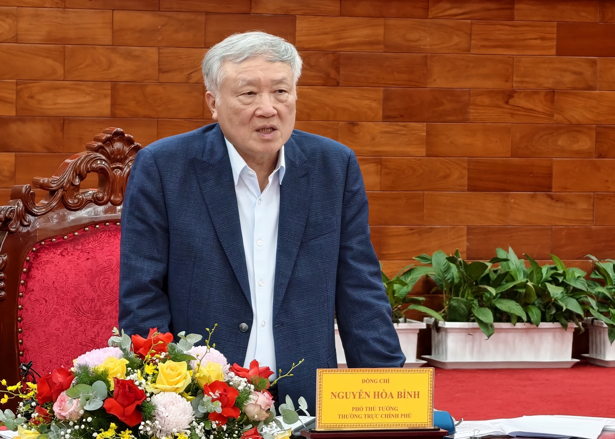 Kiên quyết xử lý các vi phạm để tháo gỡ vướng mắc hàng trăm dự án - Ảnh 2.