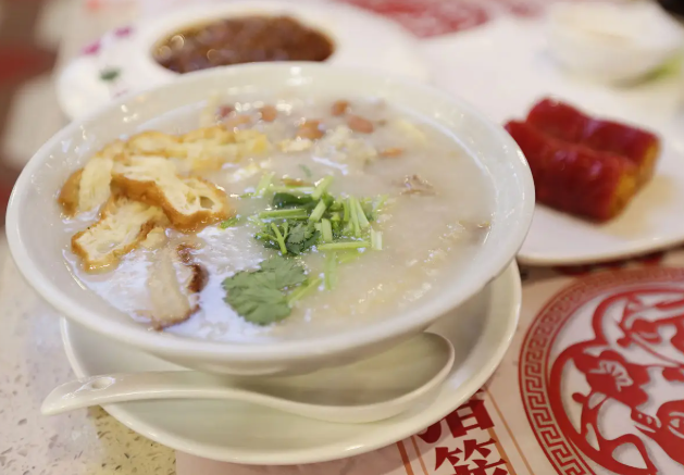 Ghé Ngô Châu ăn sập 6 món ngon thần sầu: Cắn một miếng mà ngỡ như đang ngồi lê la quán xá giữa lòng Chợ Lớn! - Ảnh 4.