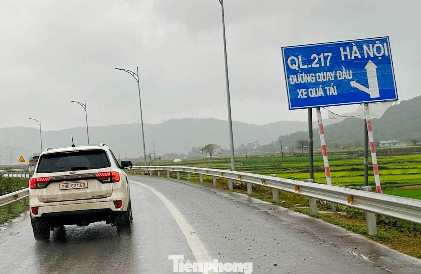 Tận thấy các trạm thu phí tự động hiện đại vừa vận hành trên cao tốc Bắc - Nam- Ảnh 8.