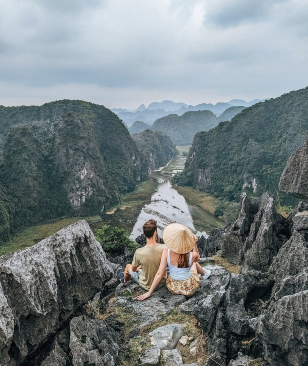 Từ 1/4, không chỉ Hang Múa mà 1 địa điểm nổi tiếng ở Ninh Bình đồng loạt tăng giá- Ảnh 2.