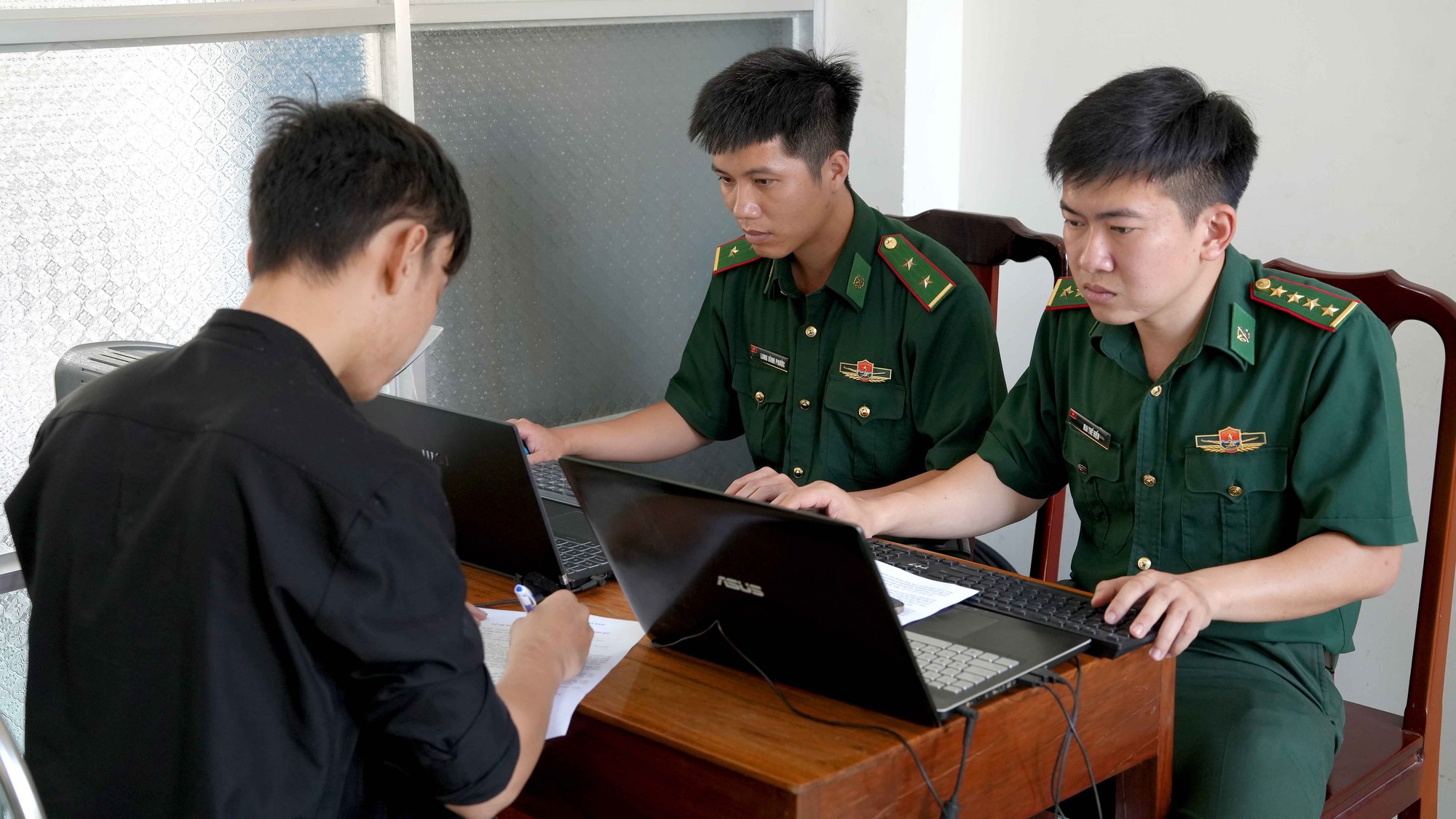 Khởi tố Chủ tịch, Tổng Giám đốc, Giám đốc, Kế toán, Trưởng phòng, đăng kiểm viên, cán bộ thú y, môi trường...- Ảnh 12.