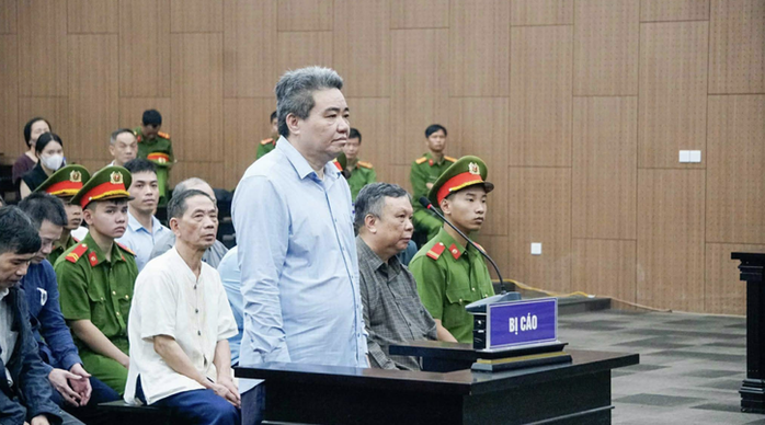 Gây thiệt hại hàng trăm tỉ đồng, Giám đốc xin bán 175 lượng vàng và 1.000m2 đất để khắc phục- Ảnh 1. Gây thiệt hại hàng trăm tỉ đồng, Giám đốc xin bán 175 lượng vàng và 1.000m2 đất để khắc phục- Ảnh 1.