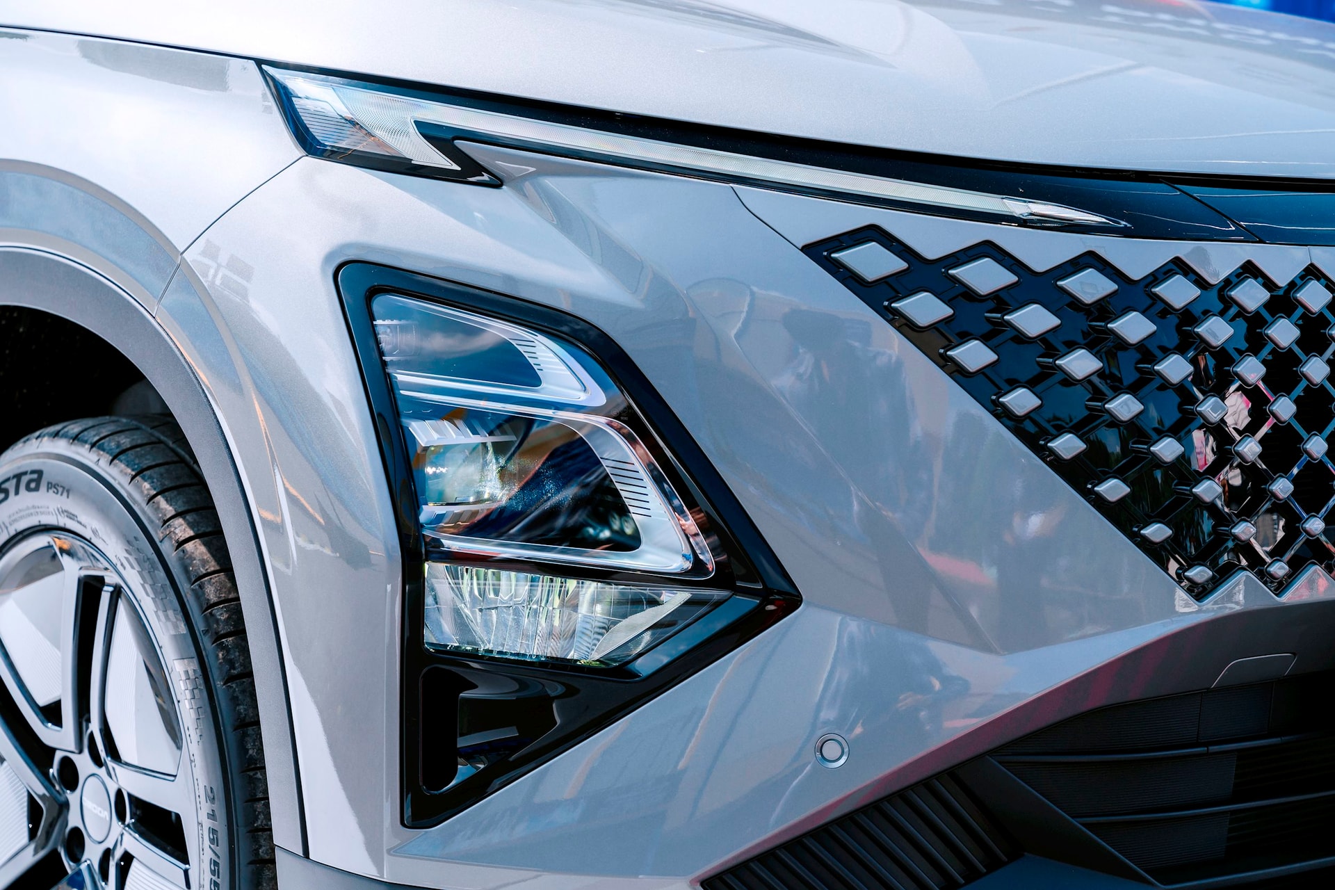 Thương hiệu ô tô Trung Quốc xây nhà máy ở Việt Nam ra mắt SUV hybrid cỡ B+: Giá từ 599 triệu rẻ hơn Toyota Corolla Cross HEV 250 triệu, tầm hoạt động 1.000 km - Ảnh 4.