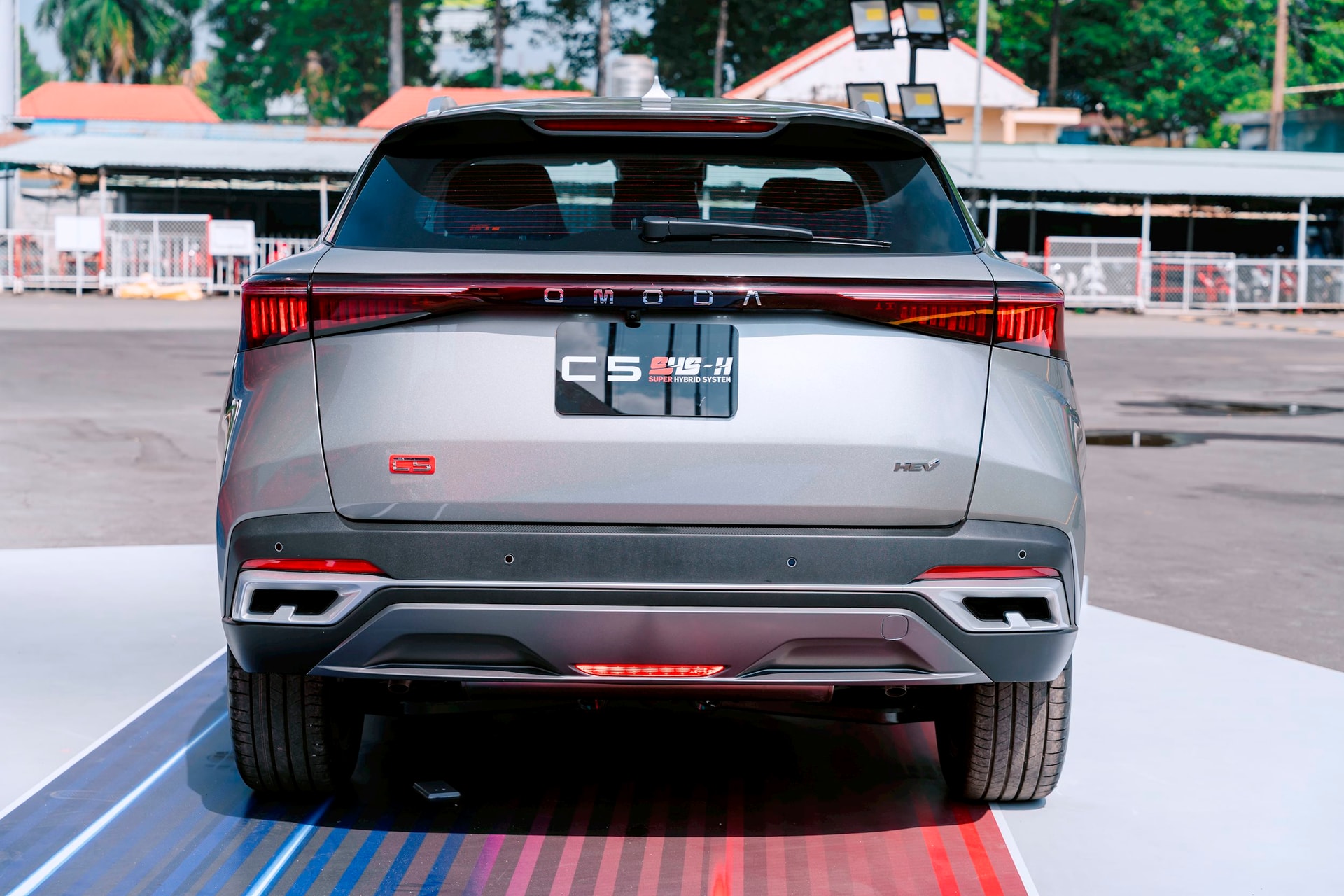 Thương hiệu ô tô Trung Quốc xây nhà máy ở Việt Nam ra mắt SUV hybrid cỡ B+: Giá từ 599 triệu rẻ hơn Toyota Corolla Cross HEV 250 triệu, tầm hoạt động 1.000 km - Ảnh 5.