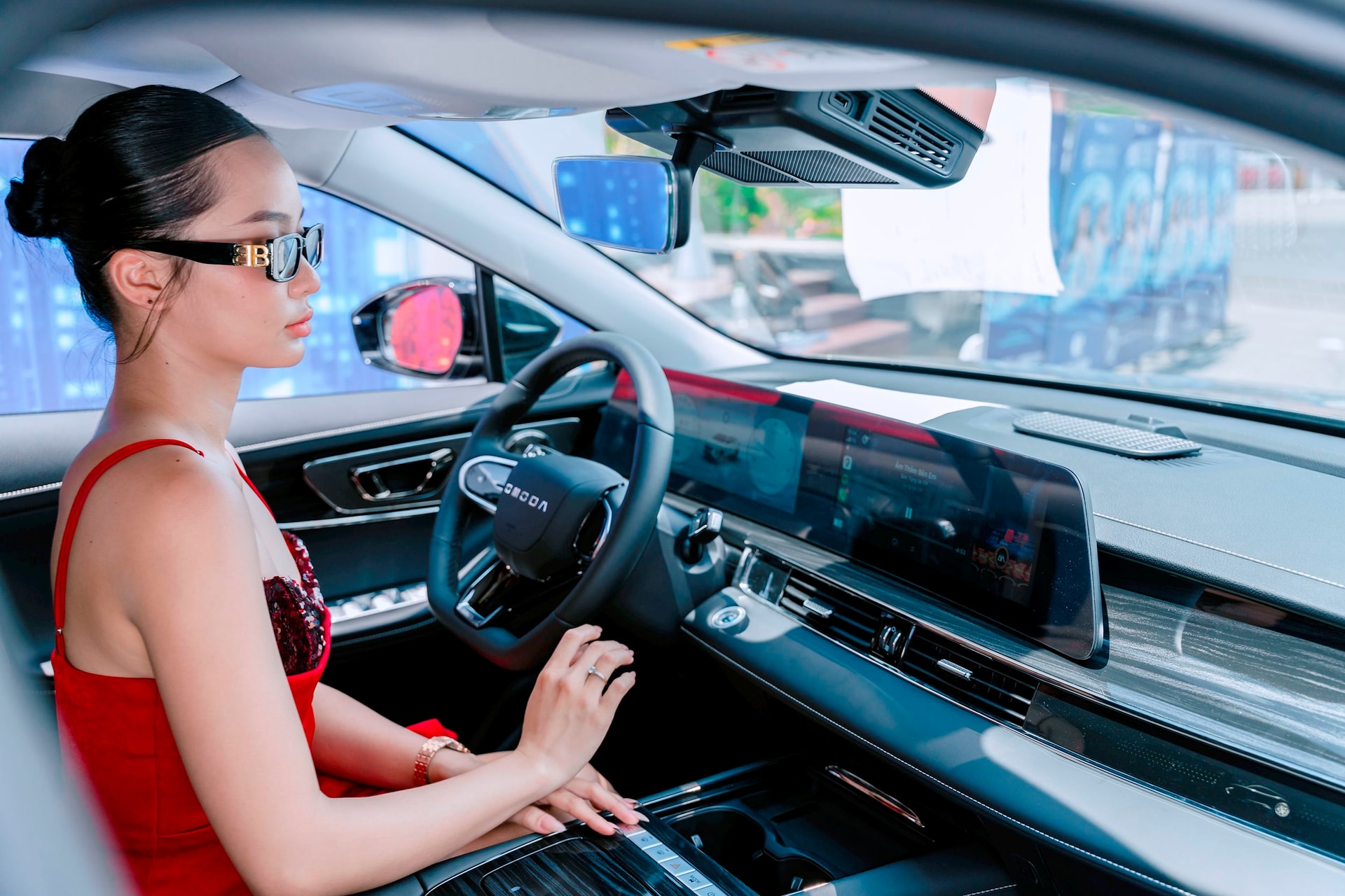 Thương hiệu ô tô Trung Quốc xây nhà máy ở Việt Nam ra mắt SUV hybrid cỡ B+: Giá từ 599 triệu rẻ hơn Toyota Corolla Cross HEV 250 triệu, tầm hoạt động 1.000 km - Ảnh 6.