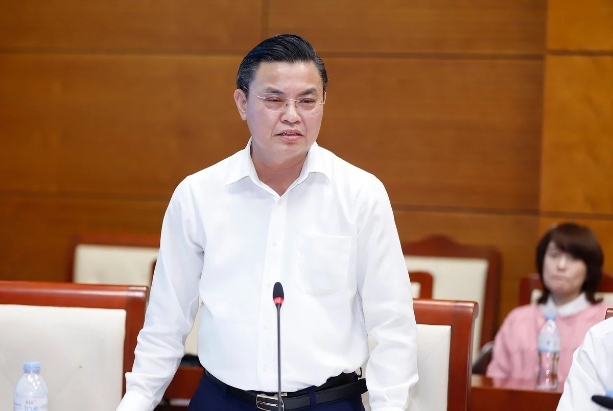 Bất ngờ số tiền hàng chục tỷ đồng các doanh nghiệp đã chi cho cựu Cục trưởng Hoàng Văn Thức - Ảnh 1.