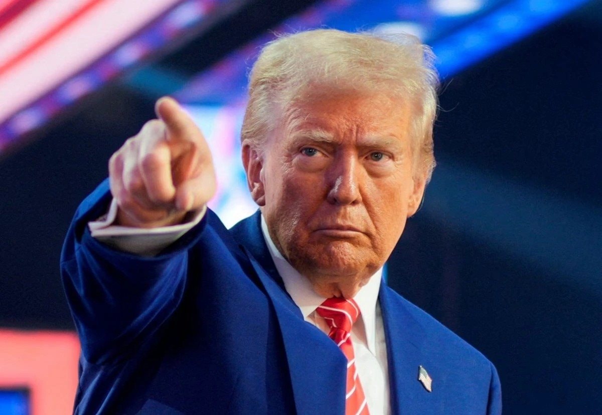 Hết đổi tên Hormuz thành 'eo biển Trump', ông Trump lại muốn 'lấy dầu của Iran'- Ảnh 1.