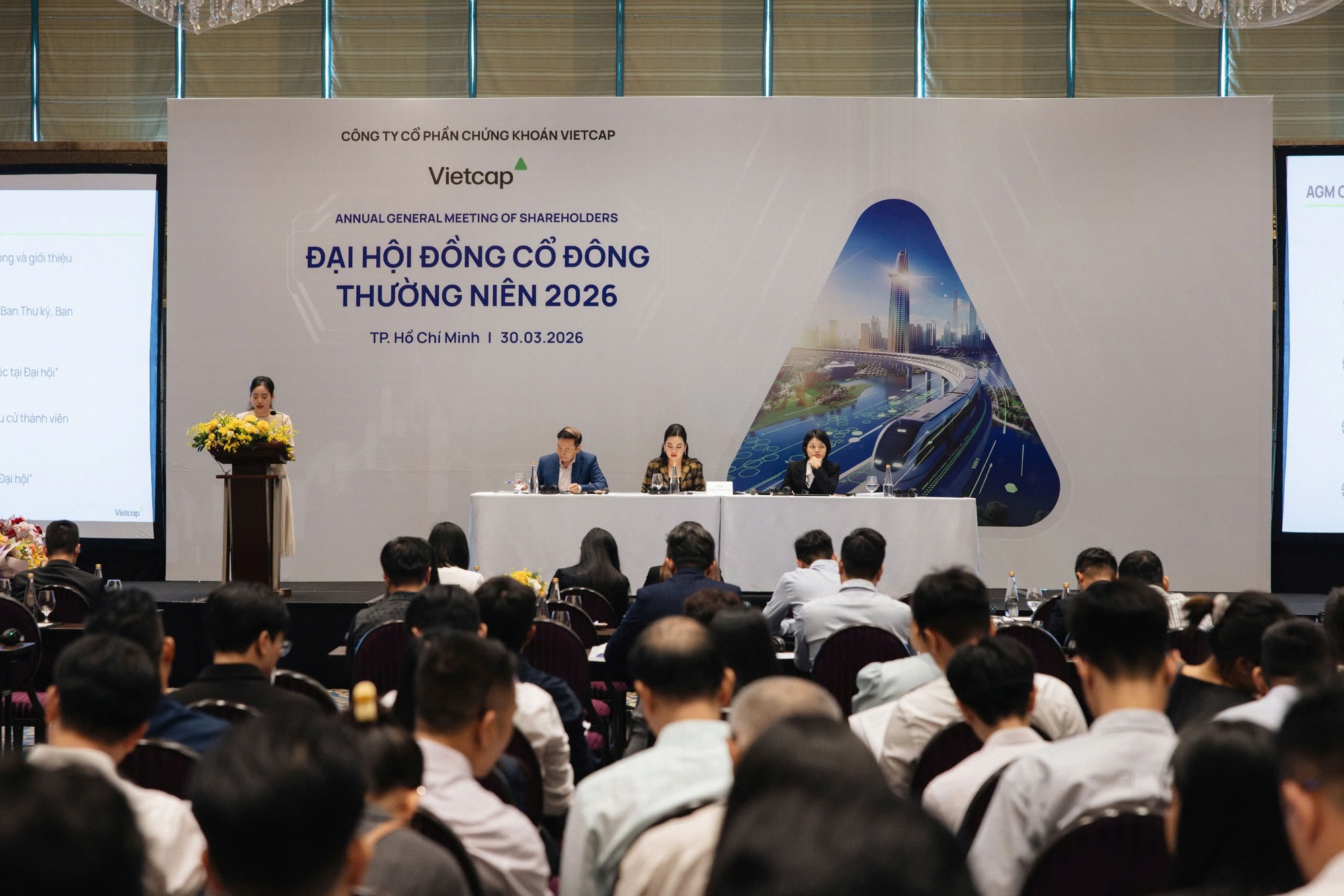 Bà Nguyễn Thanh Phượng đề xuất Phát triển thị trường chứng khoán Vietcap năm 2026 - Ảnh 2.