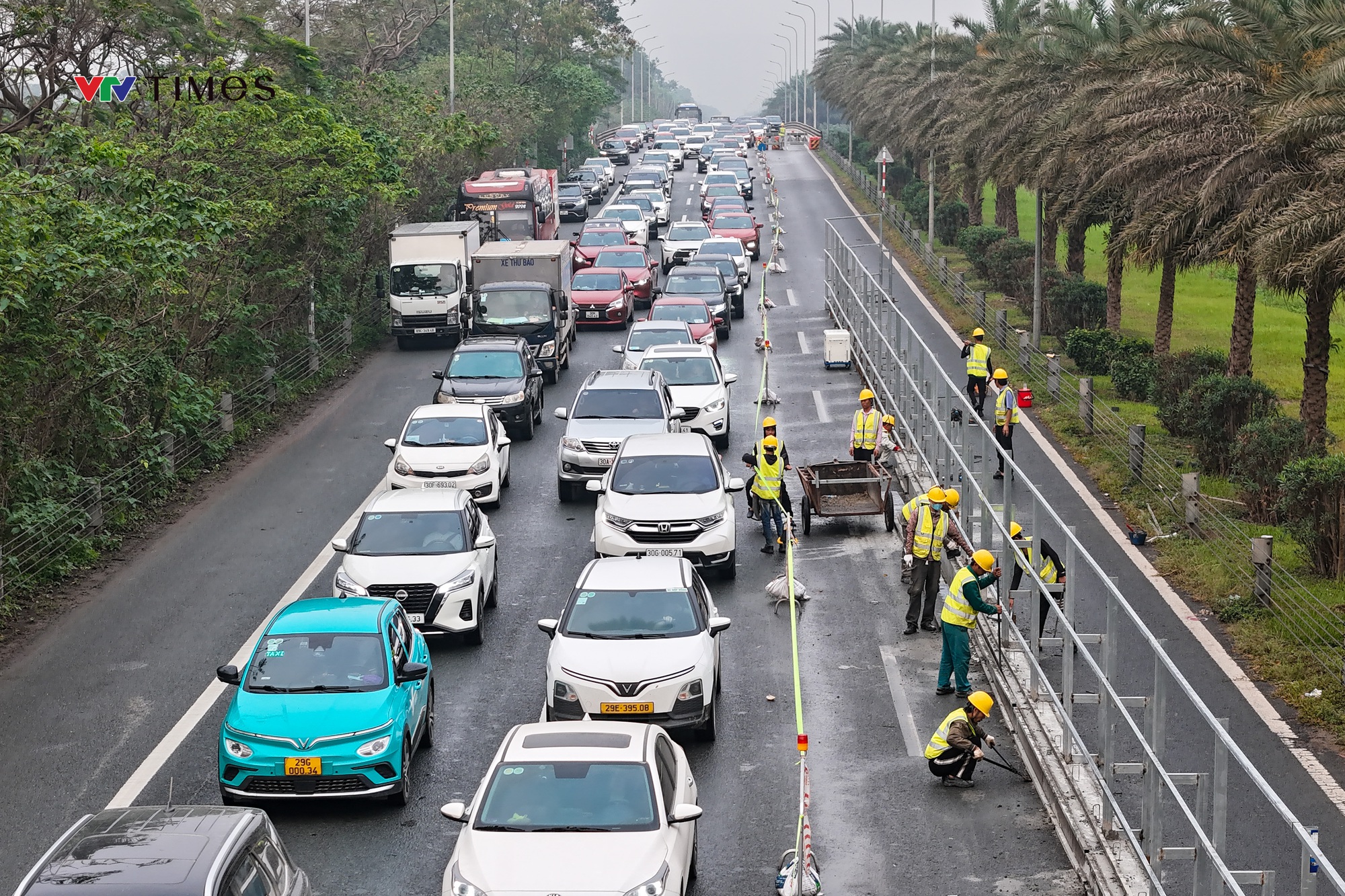 Toàn cảnh dự án Metro số 5 qua Đại lộ Thăng Long đang gấp rút triển khai - Ảnh 2.