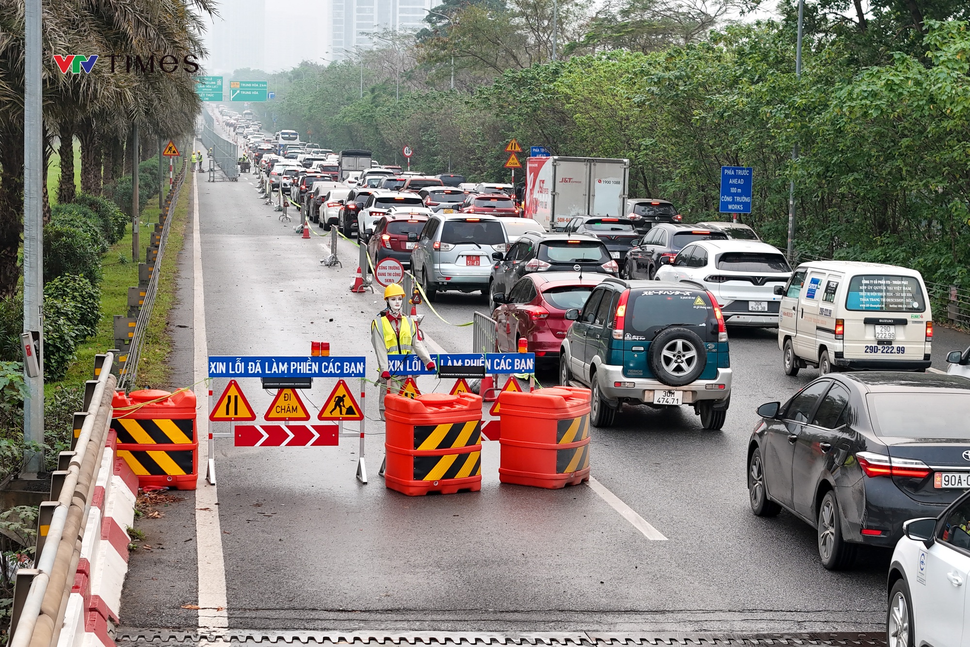 Toàn cảnh dự án Metro số 5 qua Đại lộ Thăng Long đang gấp rút triển khai - Ảnh 1.