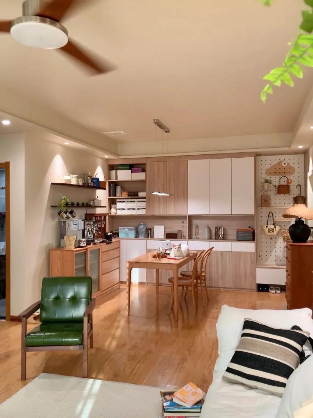 Không mua sắm, không tụ tập: Nữ giáo viên khiến mạng xã hội ngưỡng mộ chỉ nhờ một việc mỗi ngày- Ảnh 6.