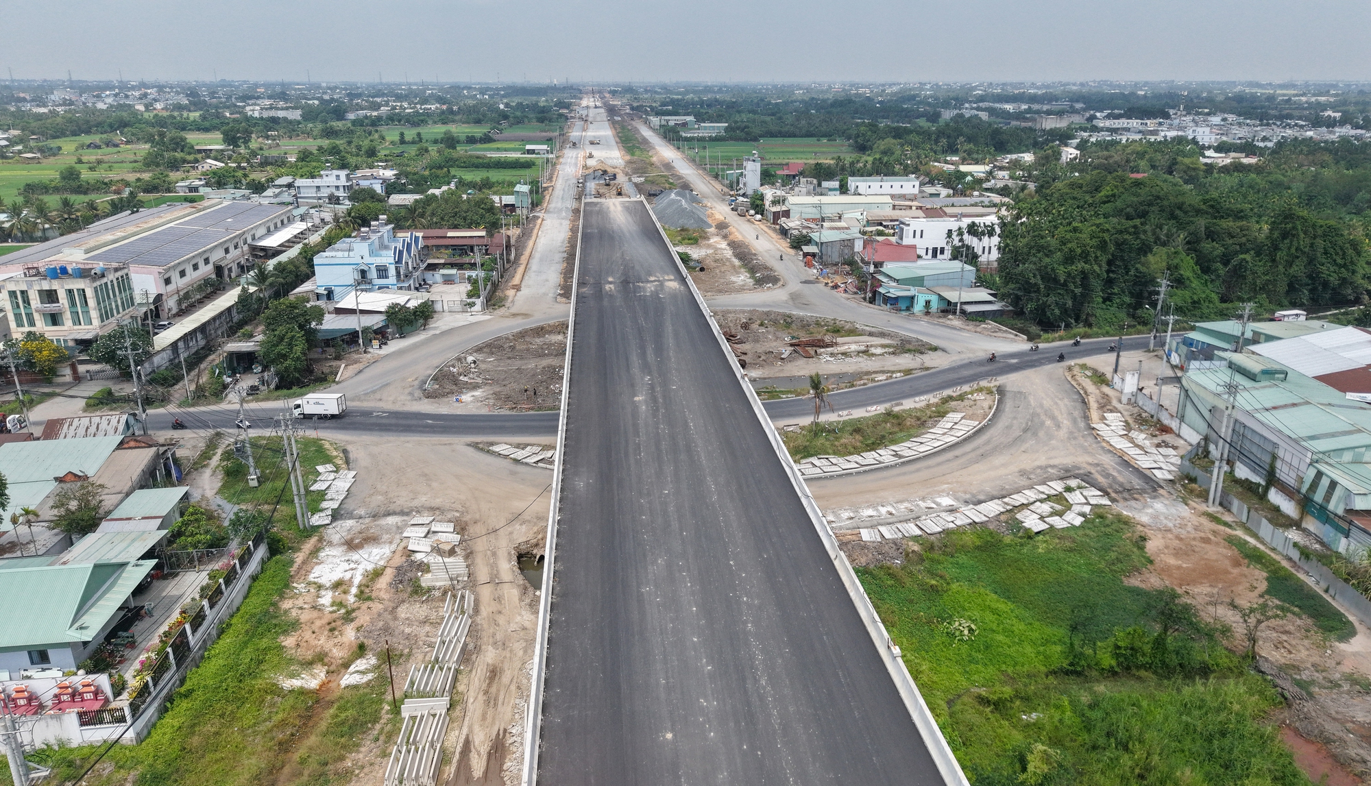 Toàn cảnh công trường Vành đai 3 TPHCM qua Bình Dương năm 2026 - Ảnh 8.