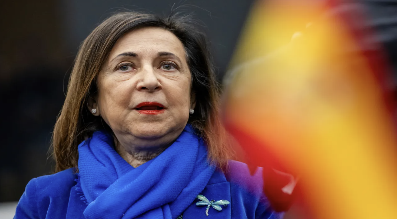 Tây Ban Nha đóng không phận với máy bay Mỹ đánh Iran, Anh không muốn sa lầy - Ảnh 1.