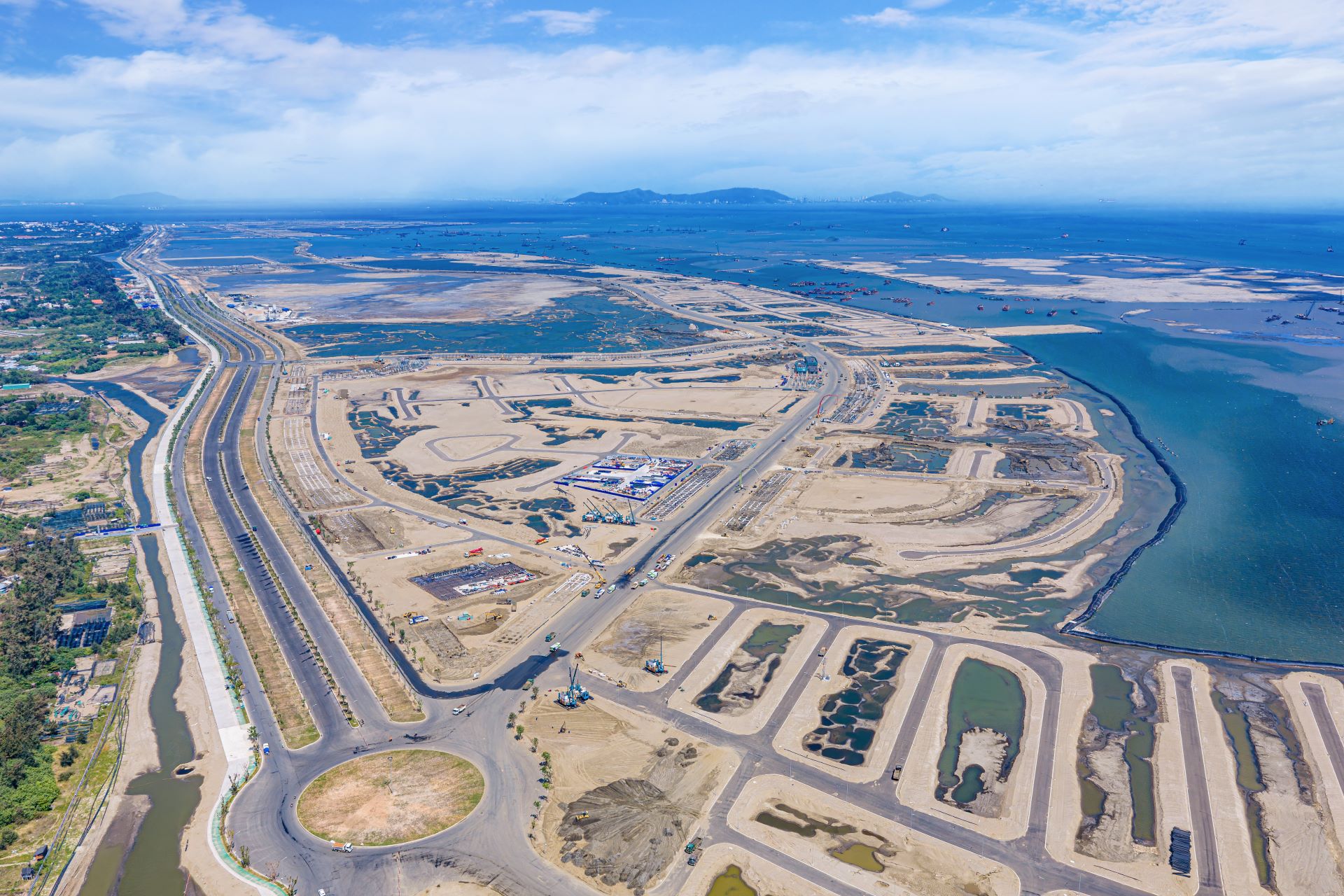 Vinhomes là doanh nghiệp bất động sản uy tín nhất Việt Nam lần thứ 8 - Ảnh 2.